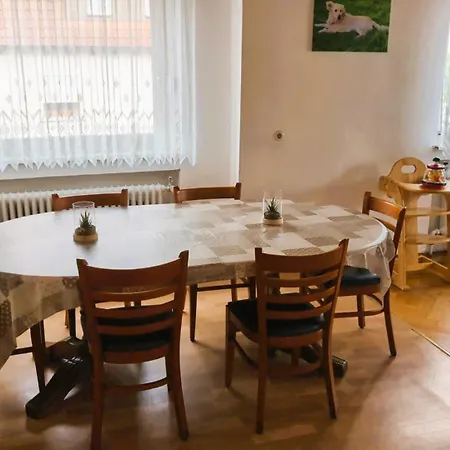 Apartment 1 Mit Garten *